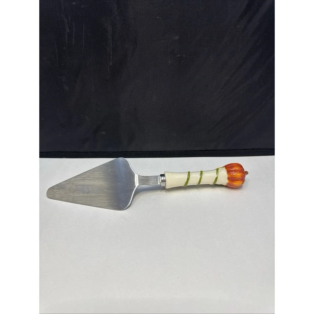 Temptations Tara‎ Tesher Pumpkin Patch Cake Pie Server Serving Utensil